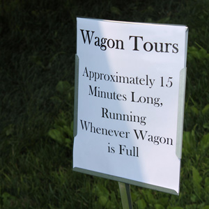 Wagon Tours at 2015 LavenderFest